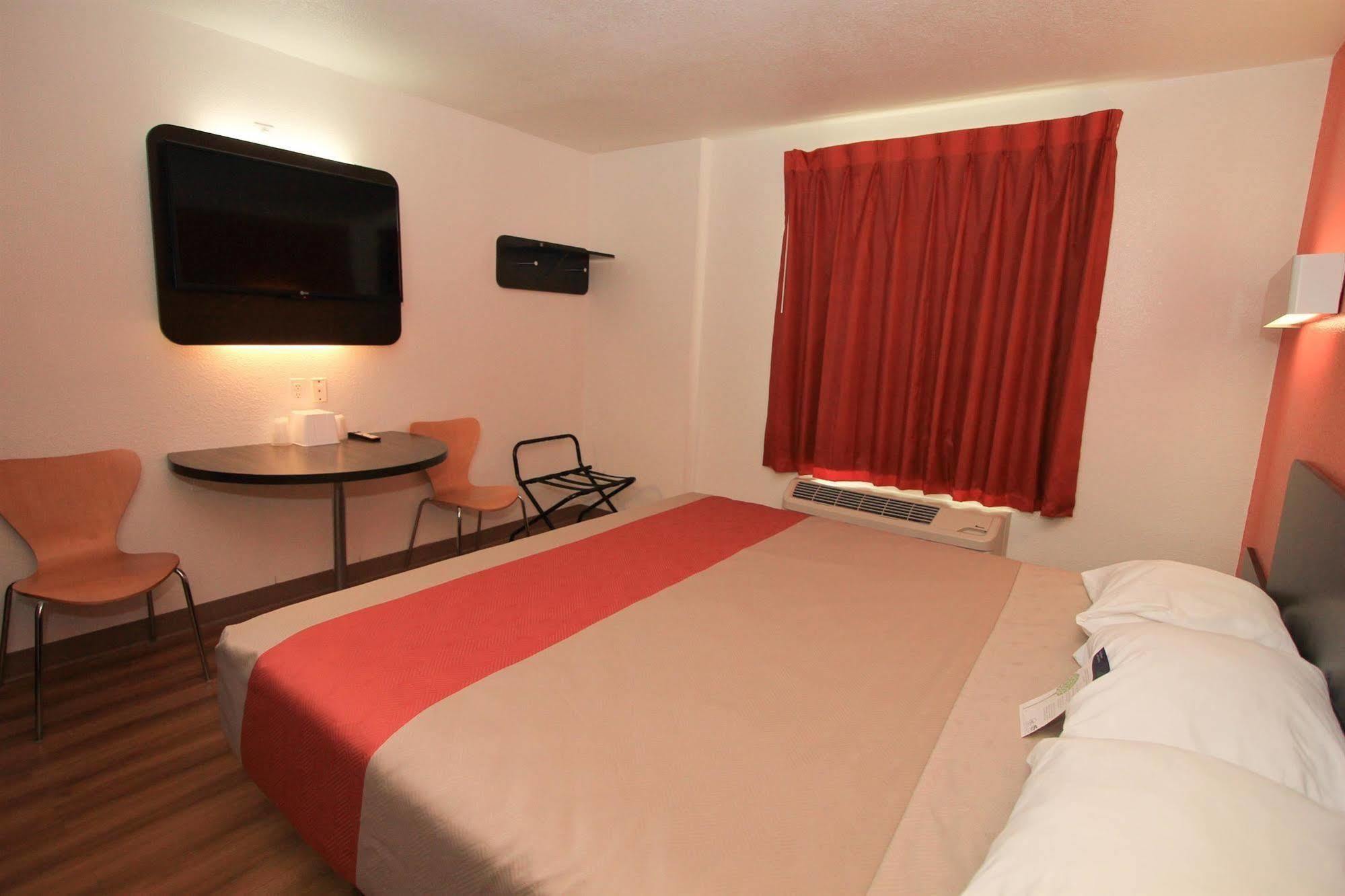 Motel 6-San Antonio, TX - Airport Esterno foto